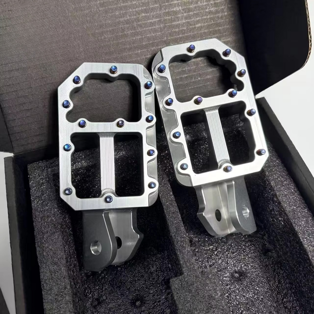 Upgraded footpegs